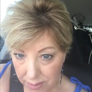 Meet your Posher, Virginia